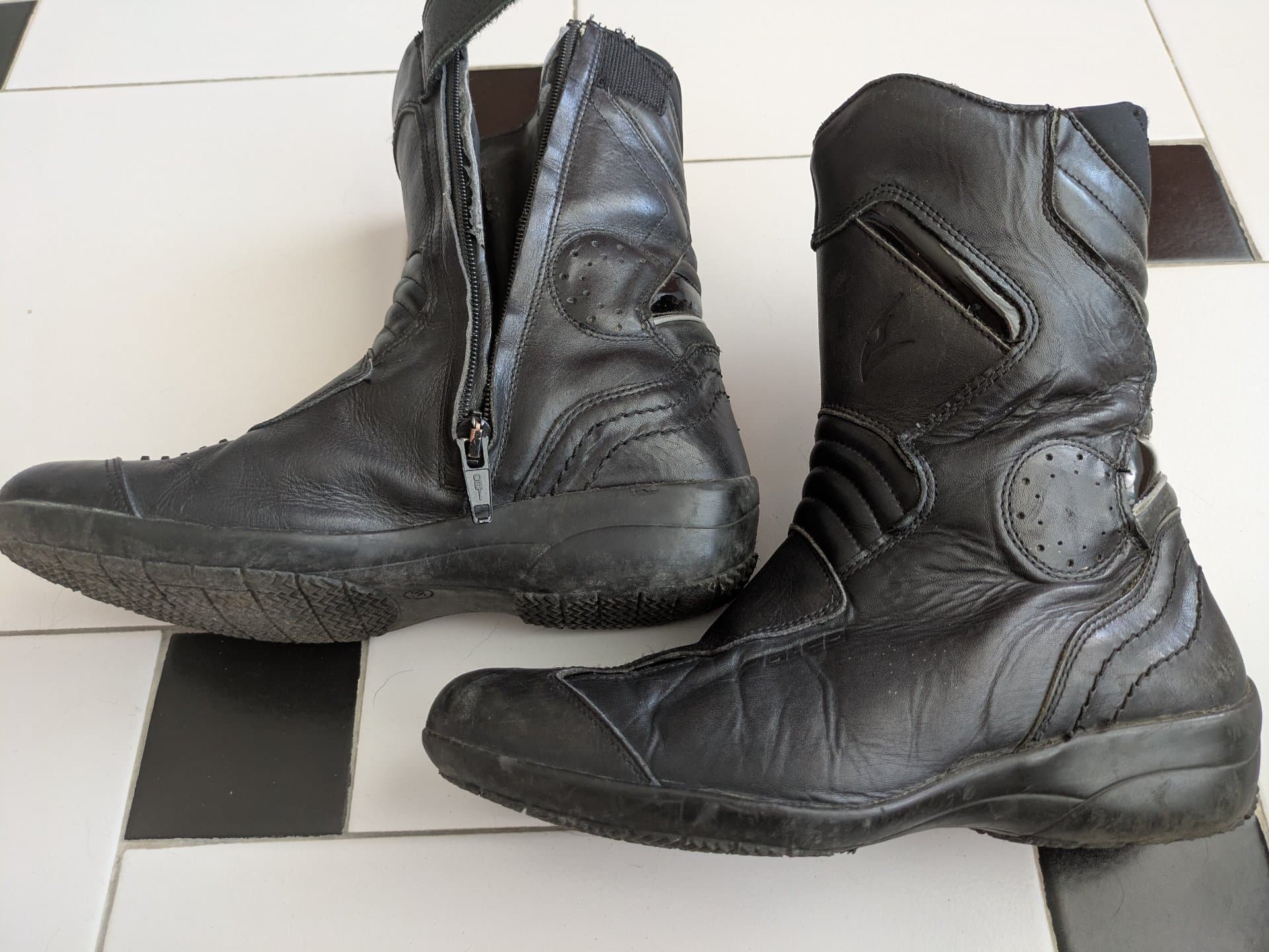 Botte moto femme — photo 1 sur 4