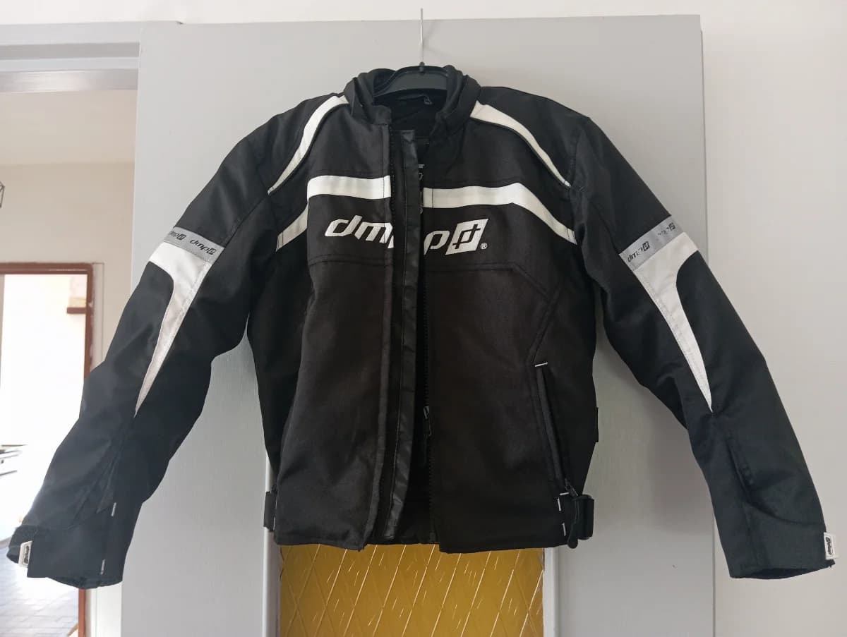 Veste / blouson — photo 1 sur 2