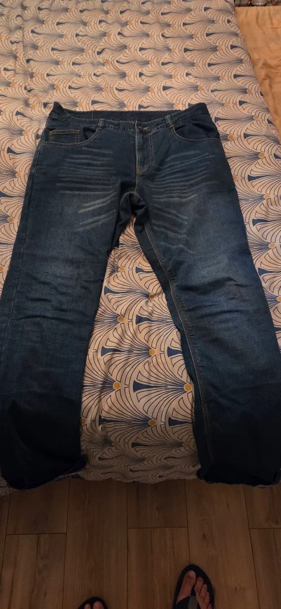 Pantalons Jean Femme — photo 1 sur 6