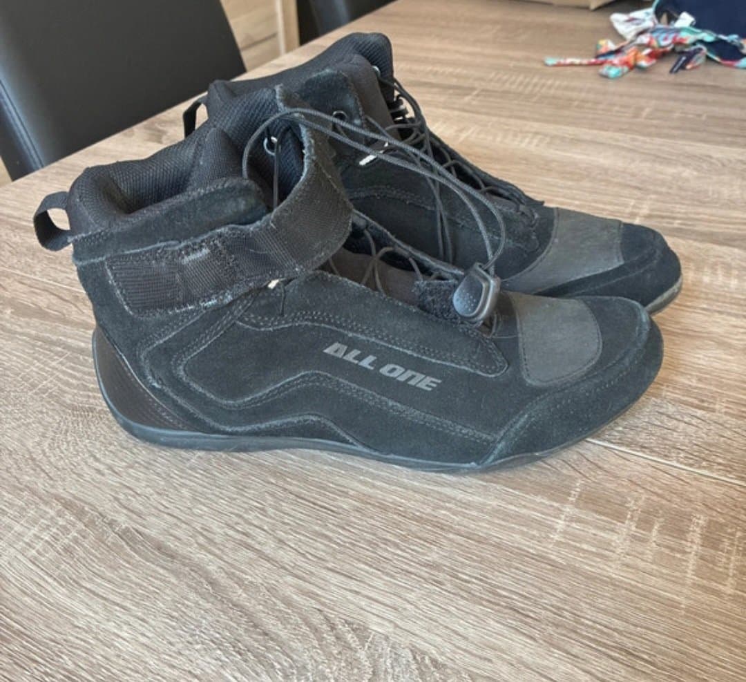 Chaussure de moto — photo 1 sur 4