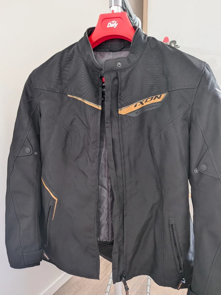 Veste femme Ixon — photo 1 sur 3