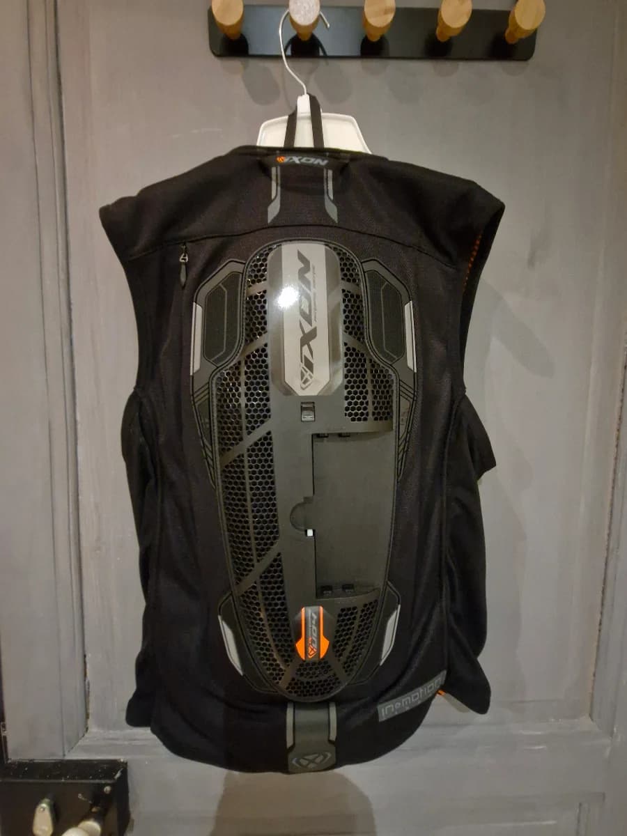 Gilet Ixon airbag — photo 1 sur 6